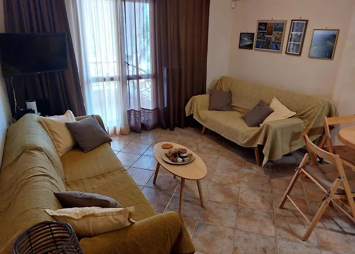 Petrino Apartment Gialova