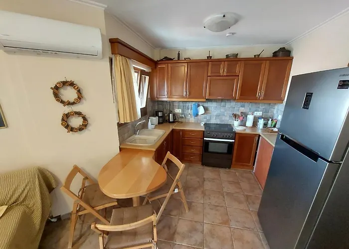 Petrino Гиалова